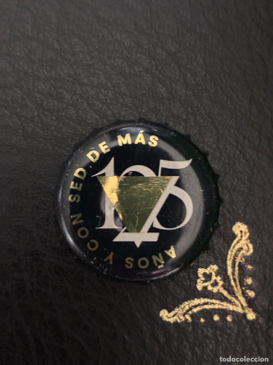 Coleccionismo de cervezas: Chapa de cerveza AMBAR 125 A&Ntilde;OS Y CON SED DE M&Aacute;S NEGRA BOTTLE CAP usada beer birra