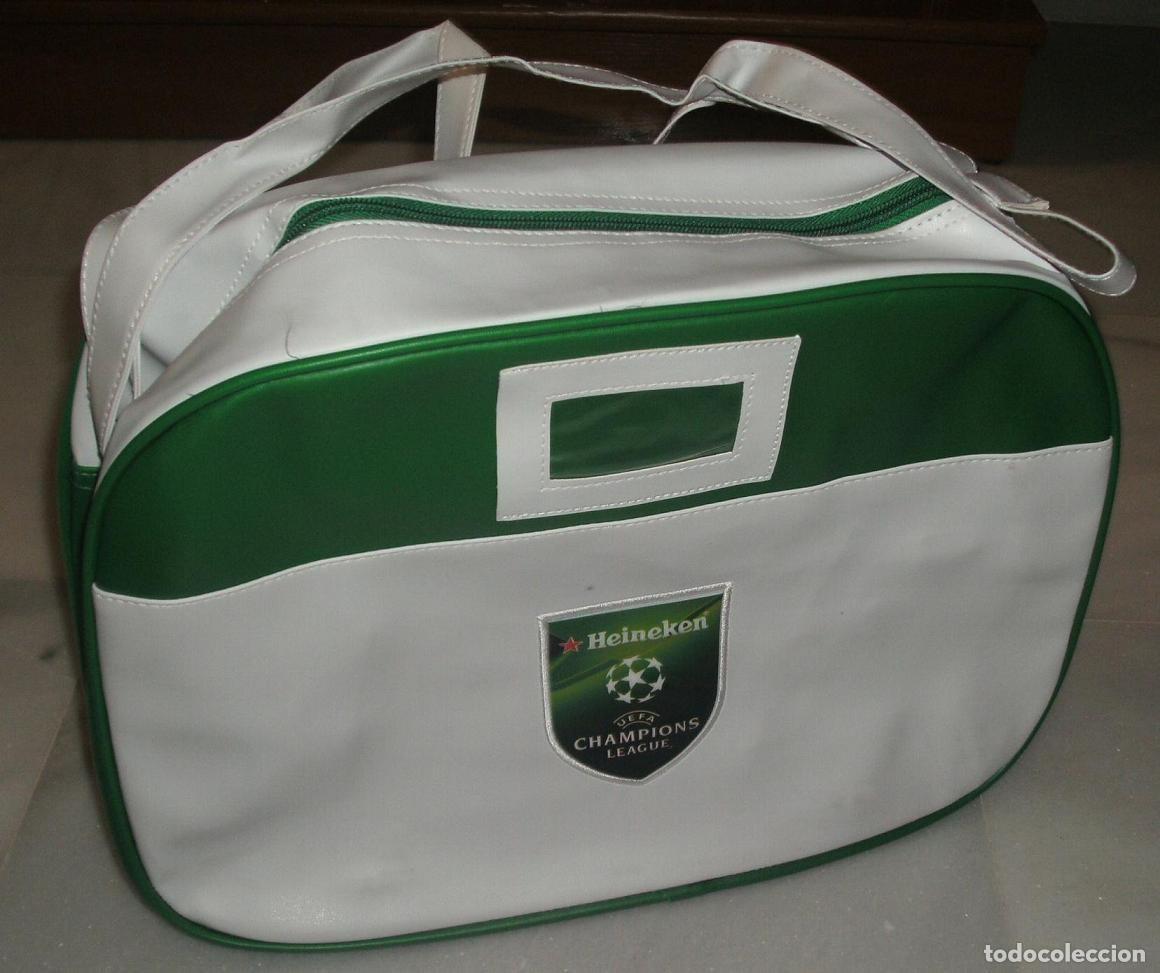Coleccionismo de cervezas: Bolsa de viaje. Publicidad de la marca de cerveza Heineken