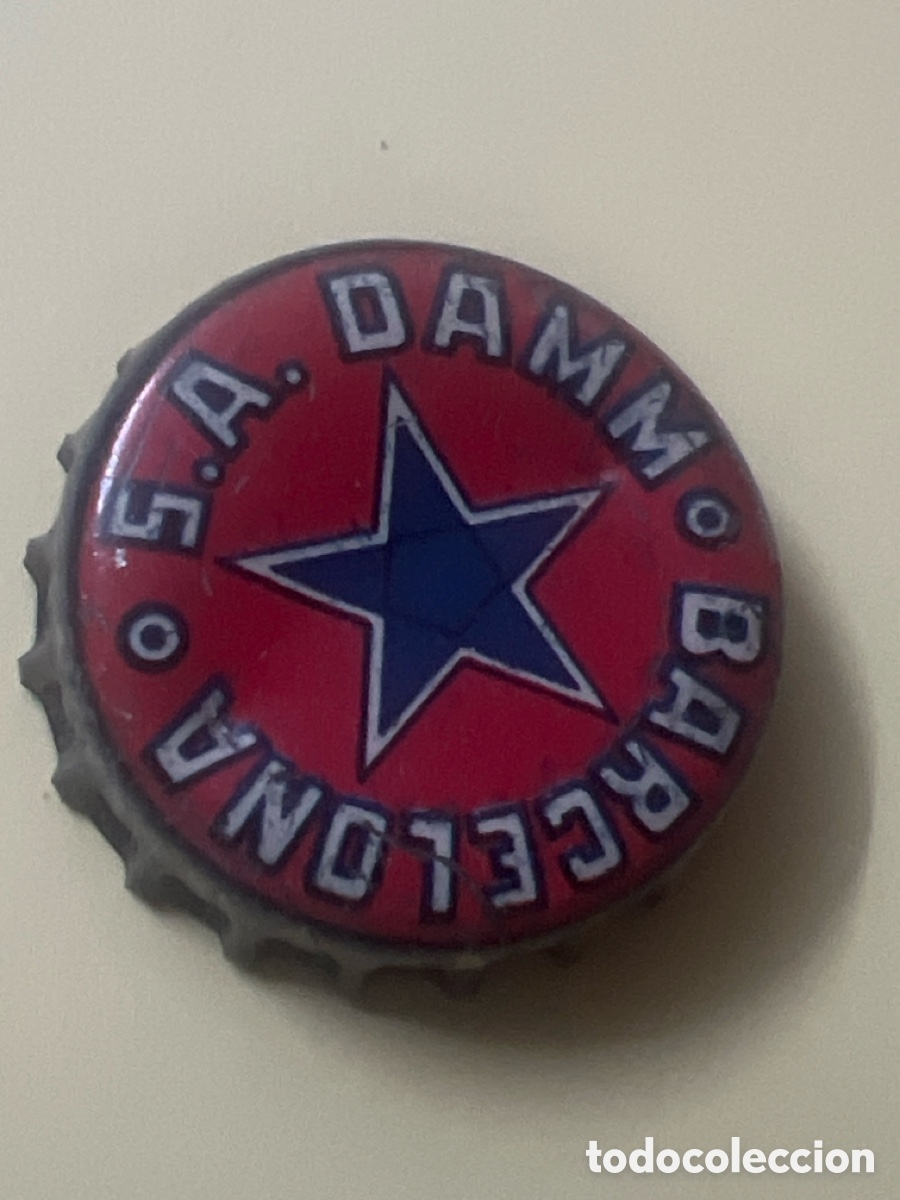 Coleccionismo de cervezas: T4/X126/A4. Chapa de cerveza corona Damm Barcelona - A&ntilde;os 1960's. - CON CORCHO