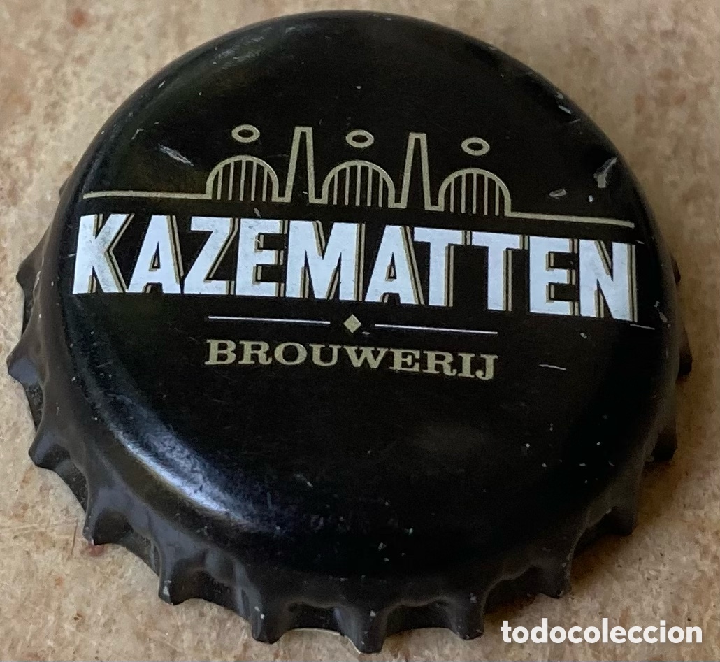 Coleccionismo de cervezas: BOTTLE CAP CHAPA CERVEZA TAP&Oacute;N CORONA BIERE BEER BIER KAZEMATTEN.B&Eacute;LGICA--LOTE N.3930--CARMANJO