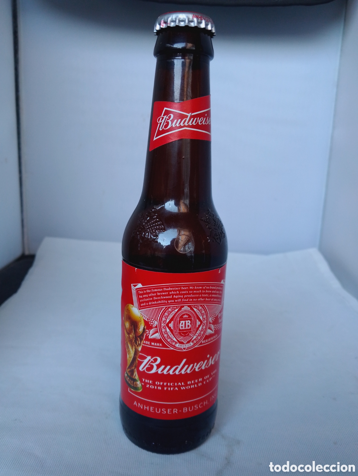 Coleccionismo de cervezas: Botella cerveza llena Budweiser FIFA 2018