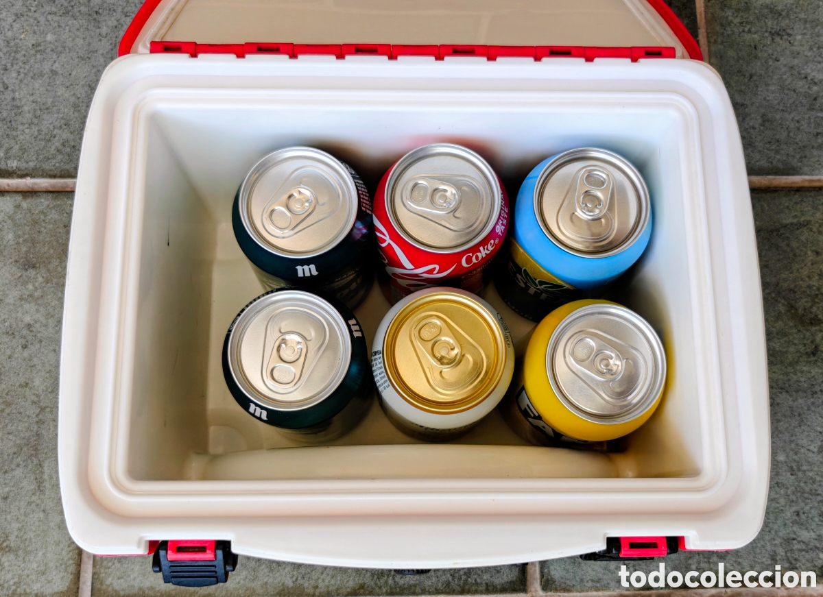 Coleccionismo de cervezas: Nevera con Radio Cerveza Budweiser - Foto 5