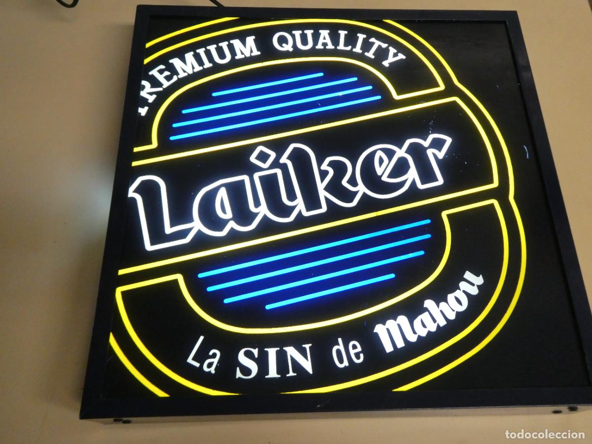 Coleccionismo de cervezas: LETRERO CUADRO LUMINOSO CERVEZA LAIKER PREMIUM QUALITY LA SIN DE MAHOU. FUNCIONANDO. 43X43X7CM 2,7KG