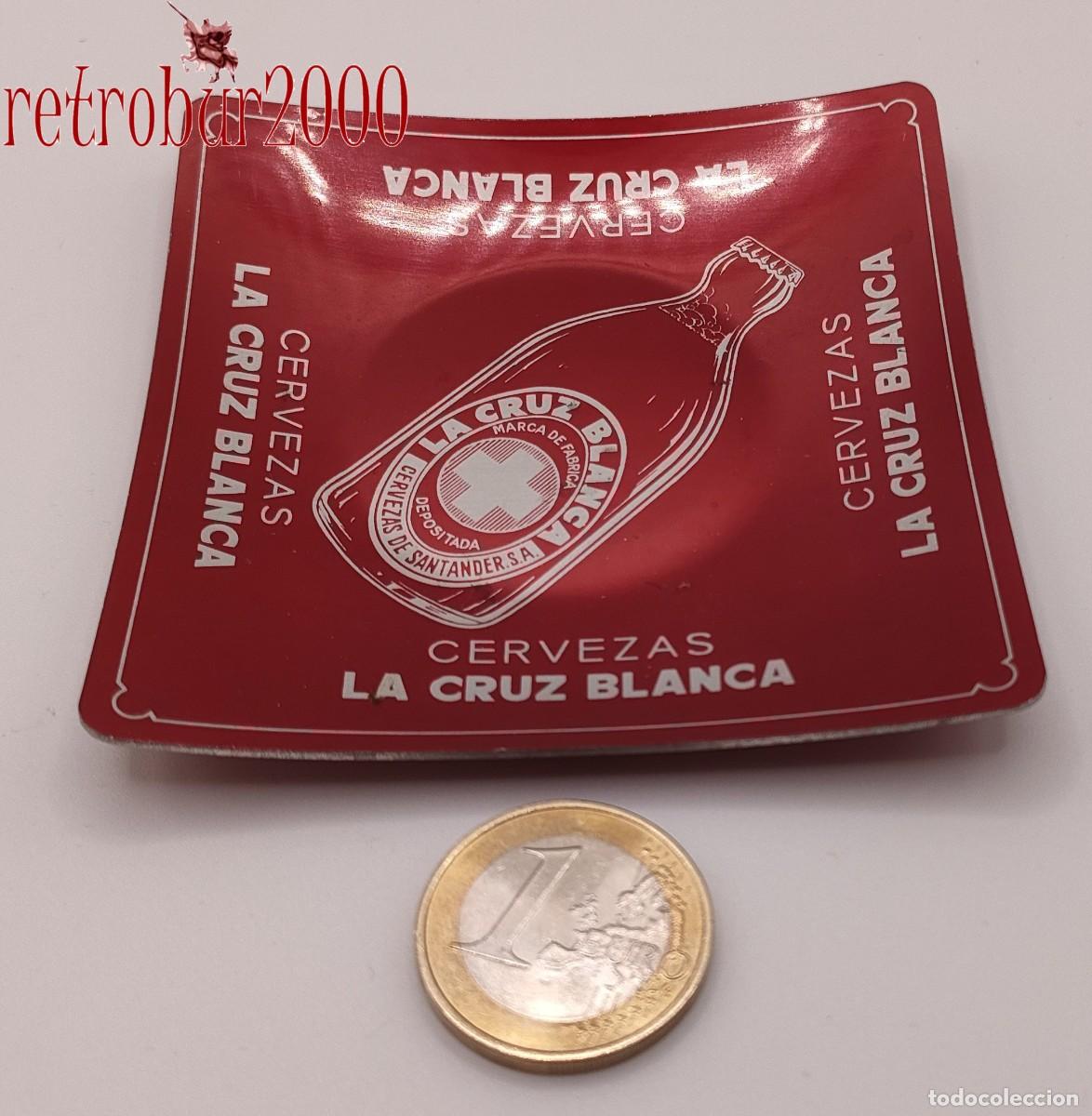 Coleccionismo de cervezas: Antiguo Platillo Cenicero de Chapa Litografiada Cervezas La Cruz Blanca |Santander| (3)