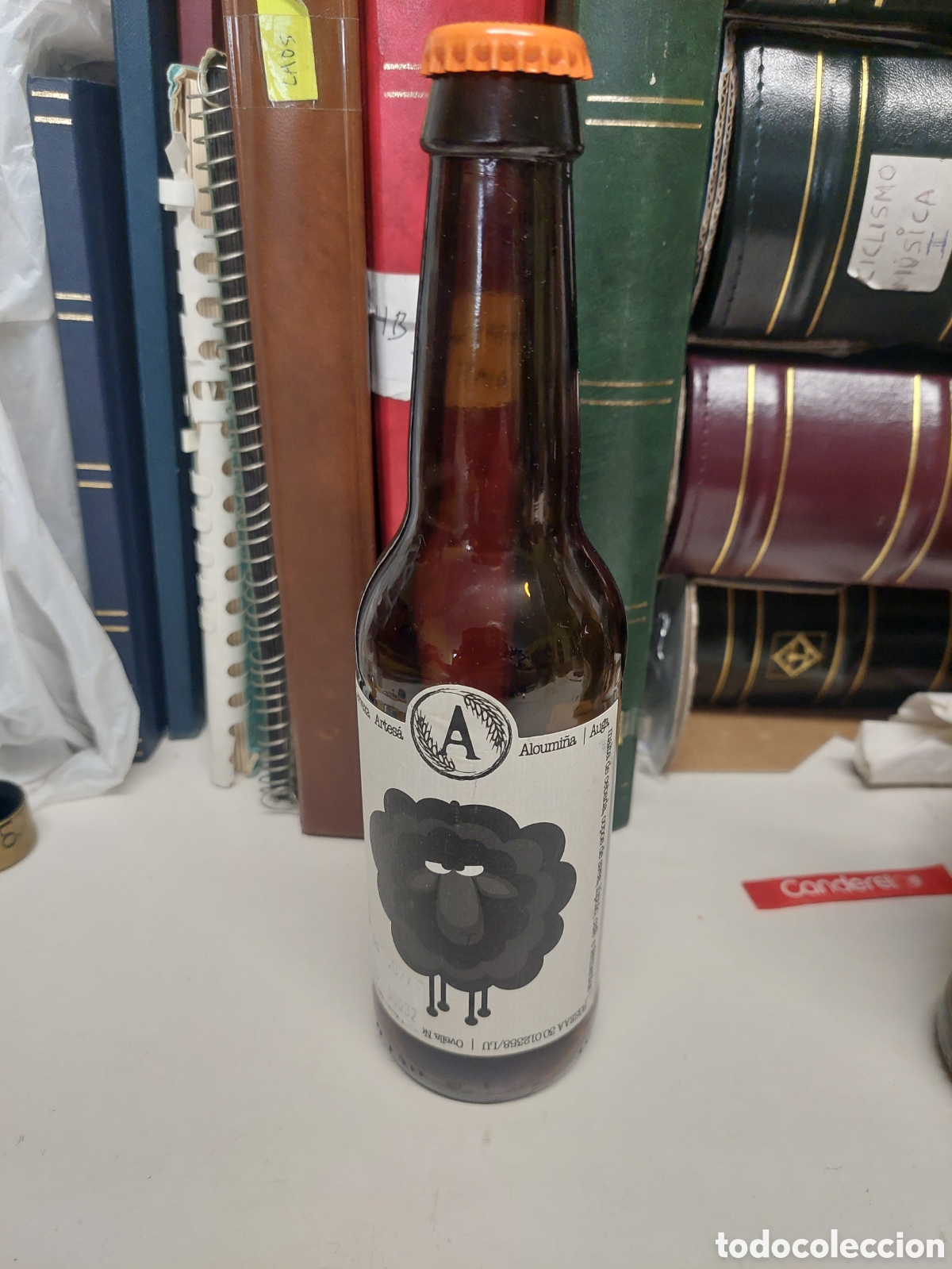 Coleccionismo de cervezas: ALUMI&Ntilde;A BOTELLAS VACIA CERVEZA LUGO ARTESA