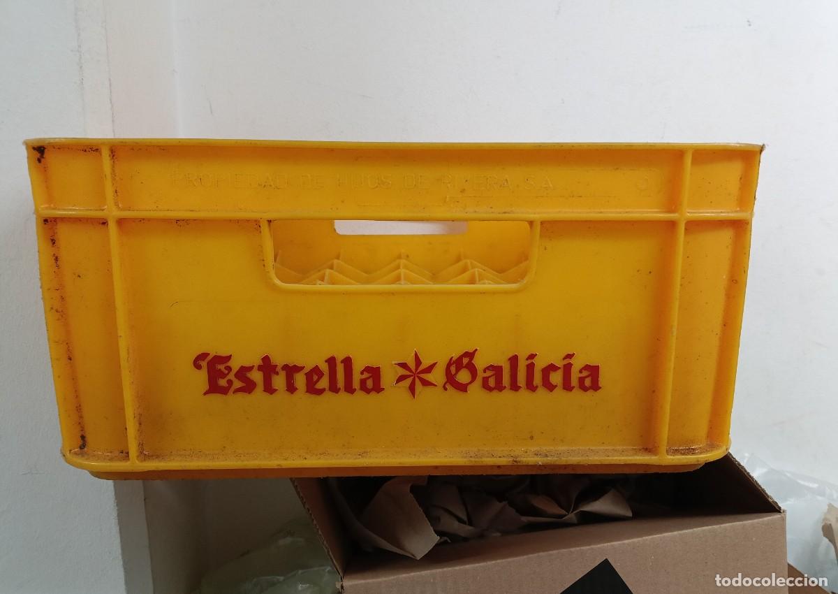 Coleccionismo de cervezas: Antigua caja de cerveza. Estrella Galicia. Quintos