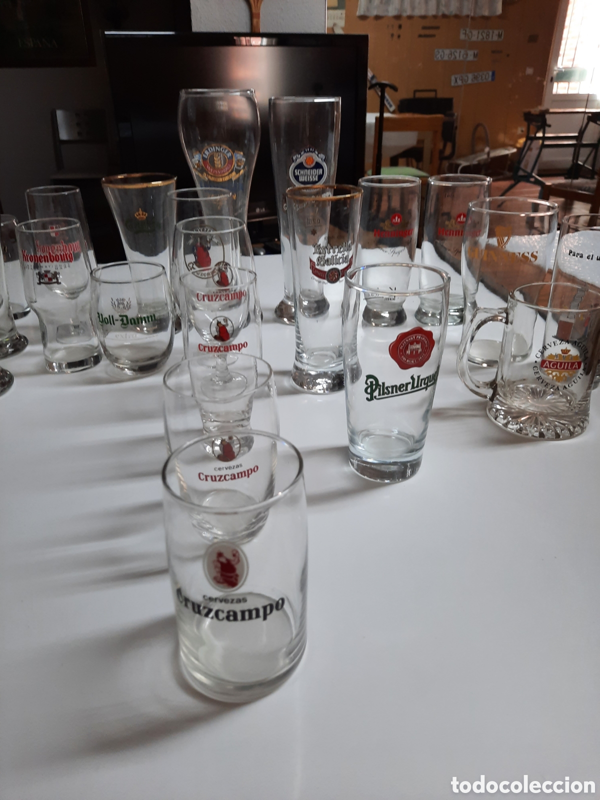 Coleccionismo de cervezas: Colecci&oacute;n de vasos y jarras de cerveza, nacionales e internacionales