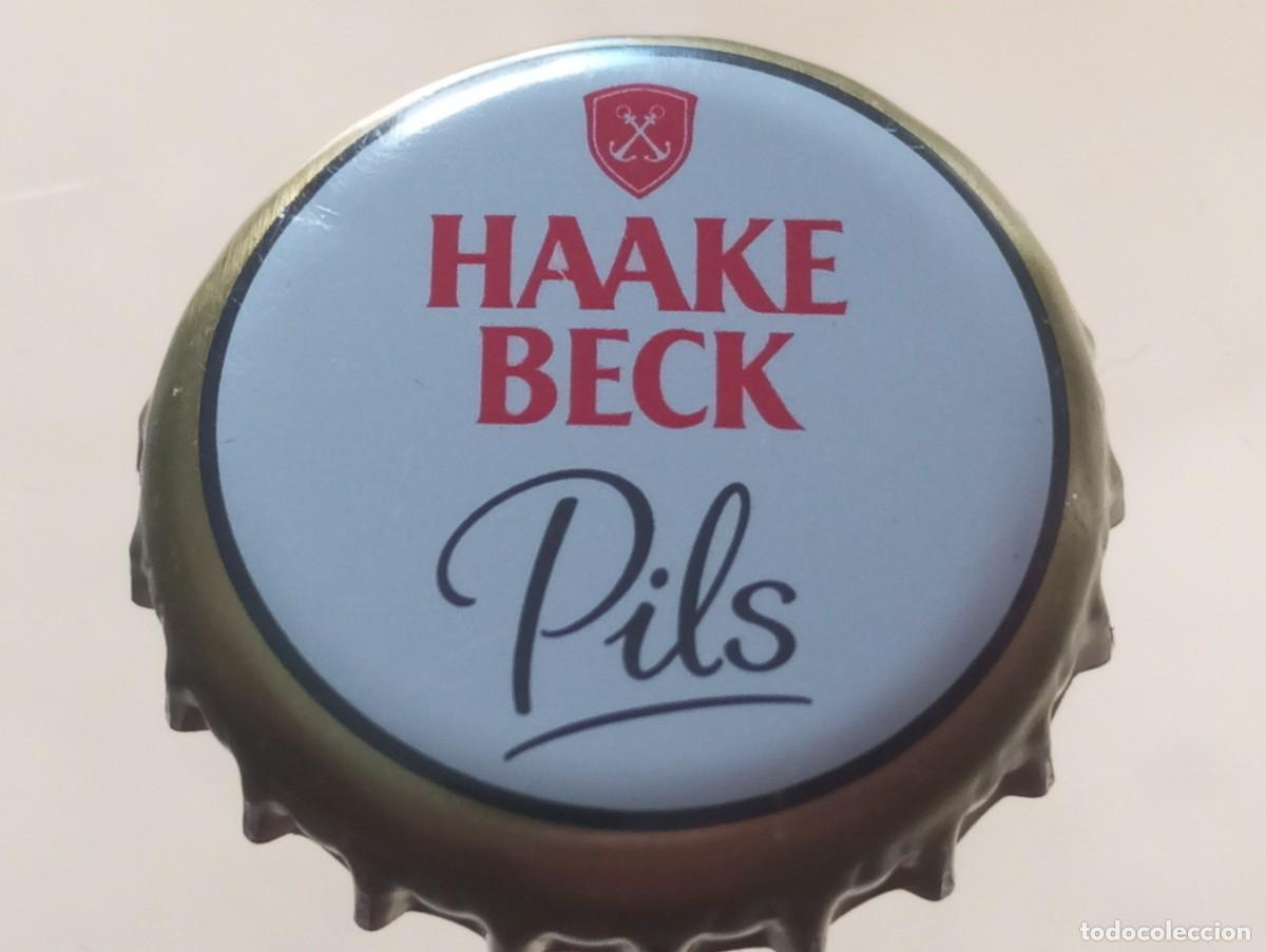 Coleccionismo de cervezas: Chapa tap&oacute;n corona de la cerveza alemana HAAKE BECK PILS (borde negro)