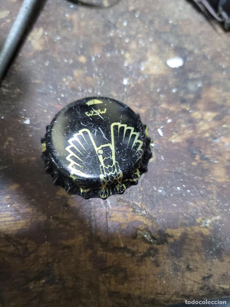 Coleccionismo de cervezas: Chapa tapon cerveza el aguila negra Con error