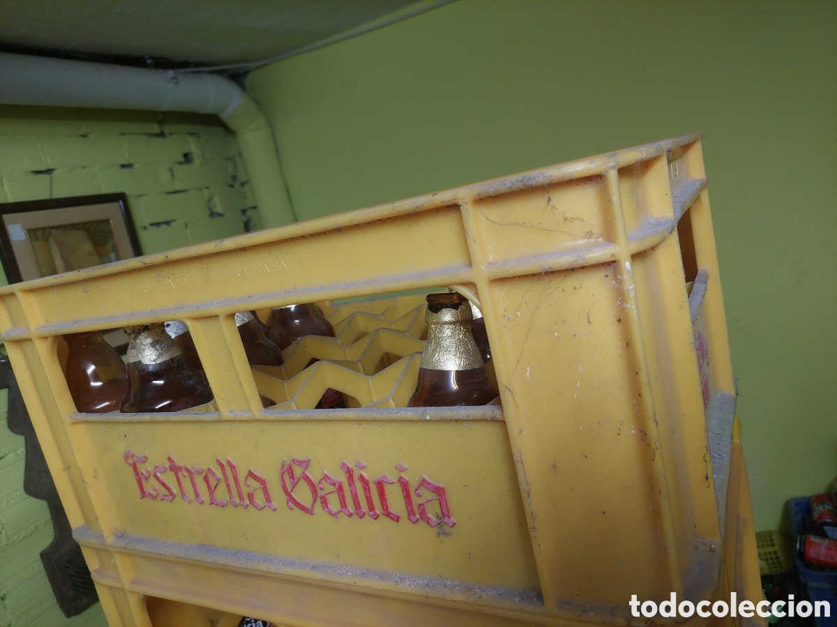 Coleccionismo de cervezas: CAJA VINTAGE ESTRELLA GALICIA VACIA 24 BOTELLINES