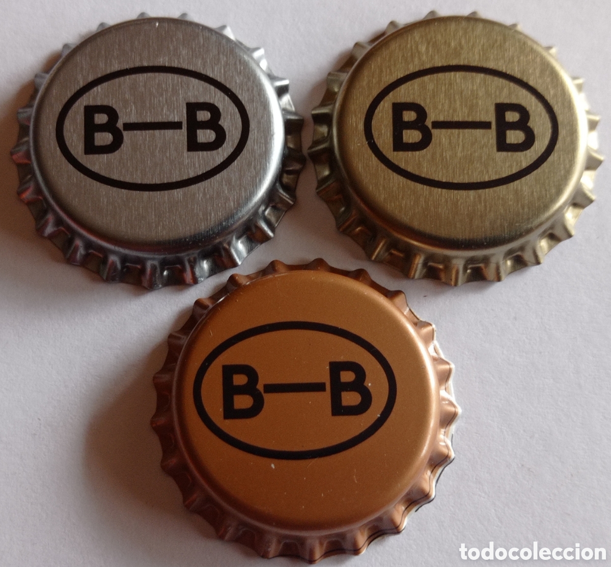 Coleccionismo de cervezas: TAP&Oacute;N CORONA CERVEZA ARTESANA