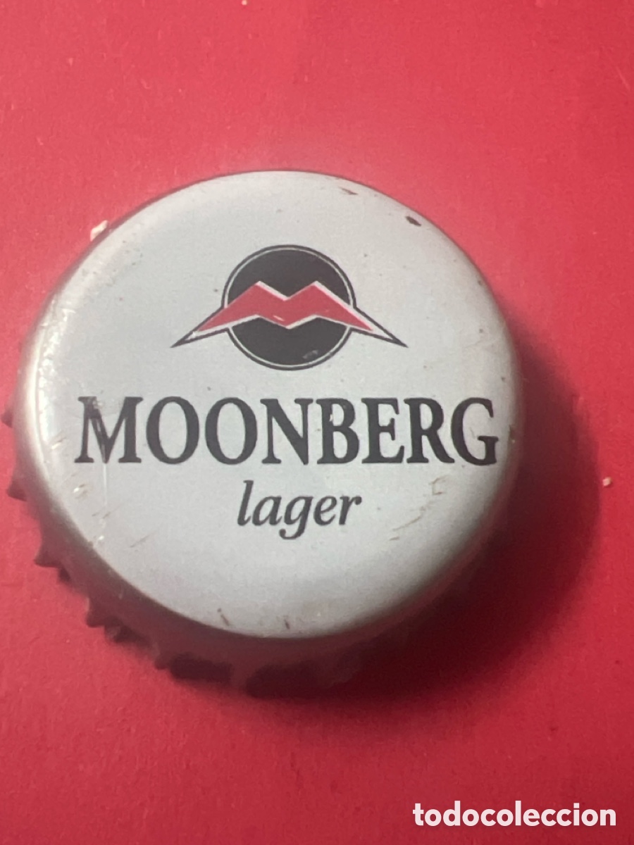 Collectionnisme de bi&egrave;res: T4/X133/N5. CHAPA CERVEZA - UGANDA - Moonberg Lager