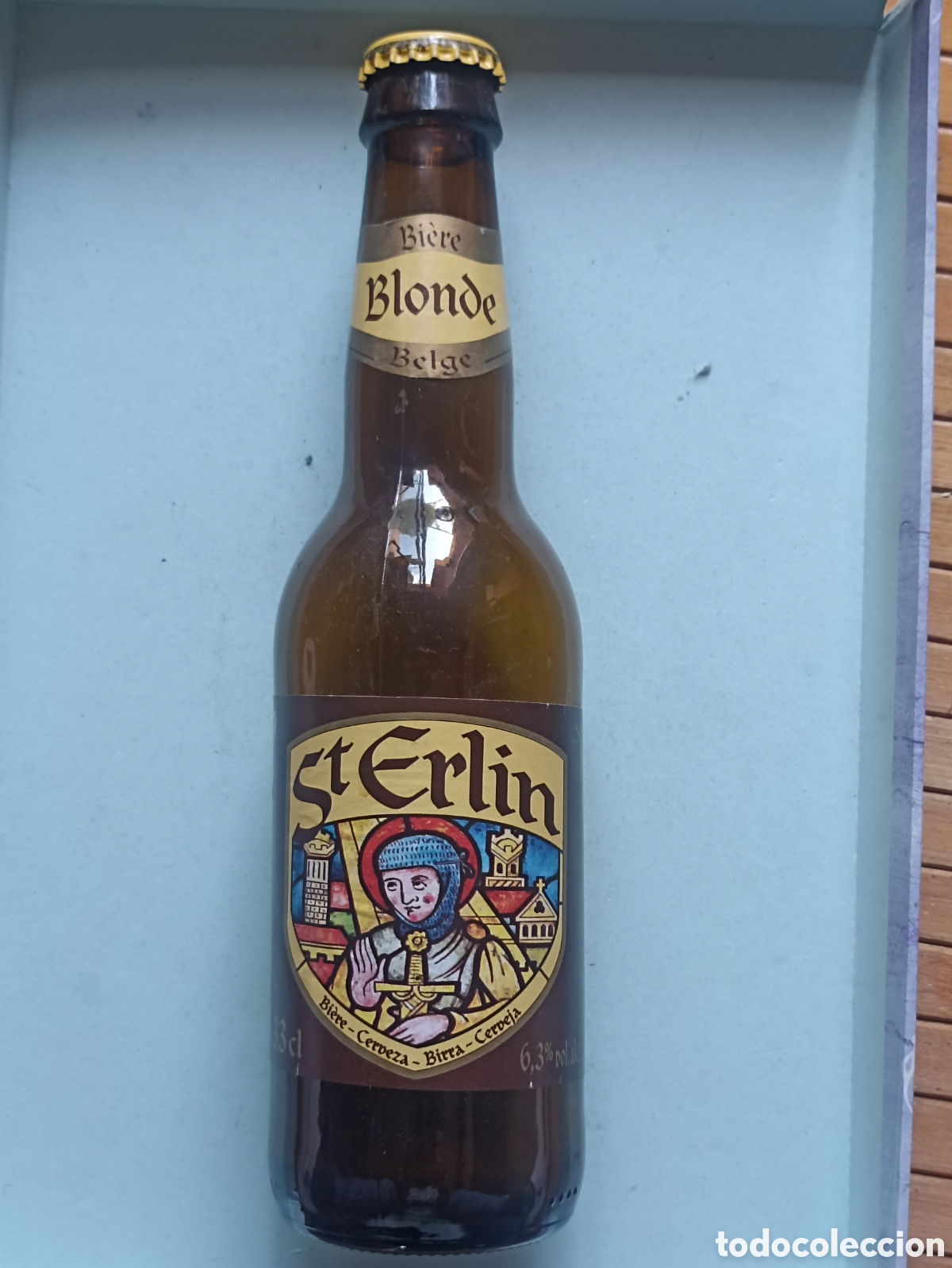 Coleccionismo de cervezas: Botella cerveza St Erling vac&iacute;a con chapa 330 ml