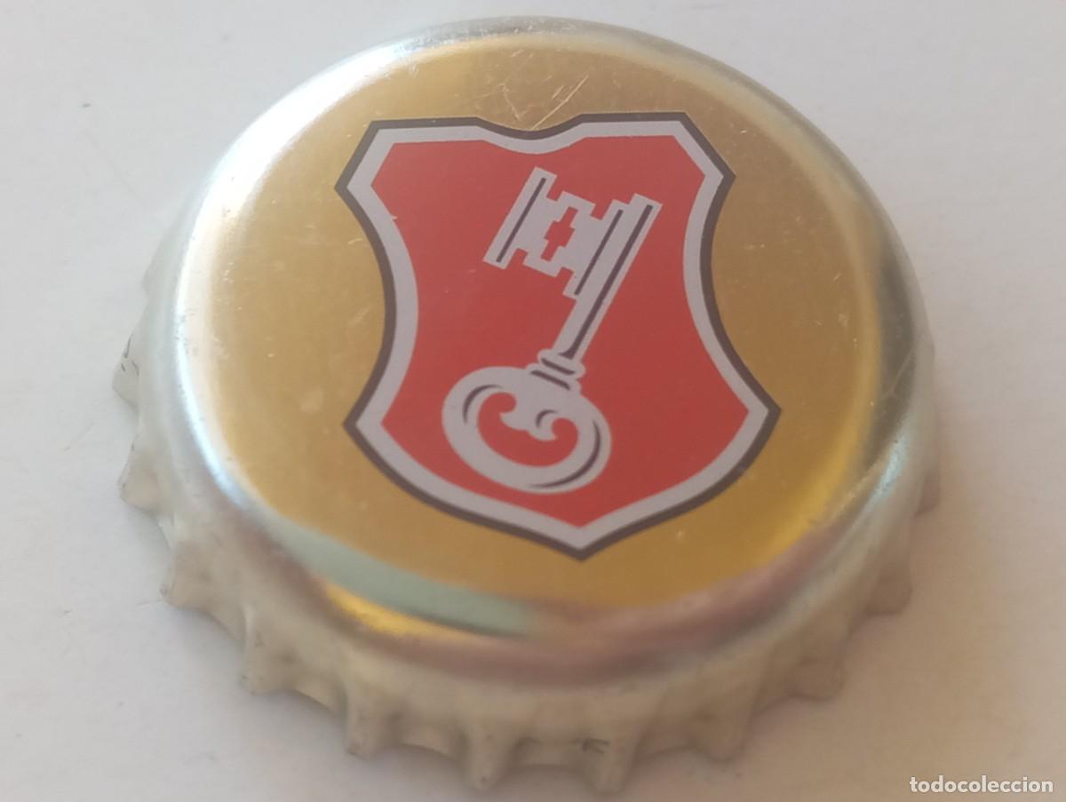 Coleccionismo de cervezas: Chapa tap&oacute;n corona de la cerveza alemana BECK'S (dorada)