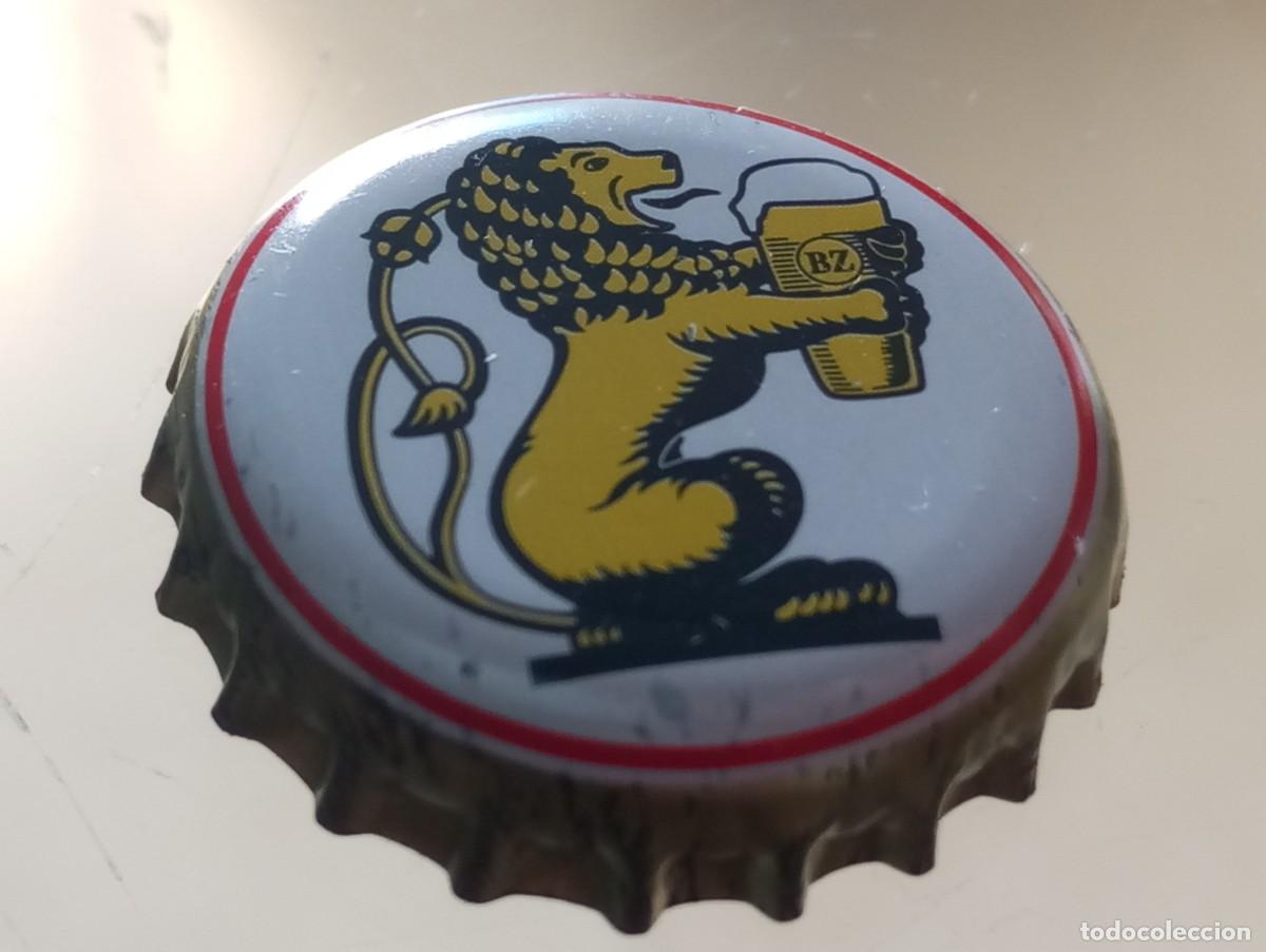 Collezionismo di birre: Chapa tap&oacute;n corona de la cerveza alemana ZIRNDORFER LANDBIER (falda dorada)