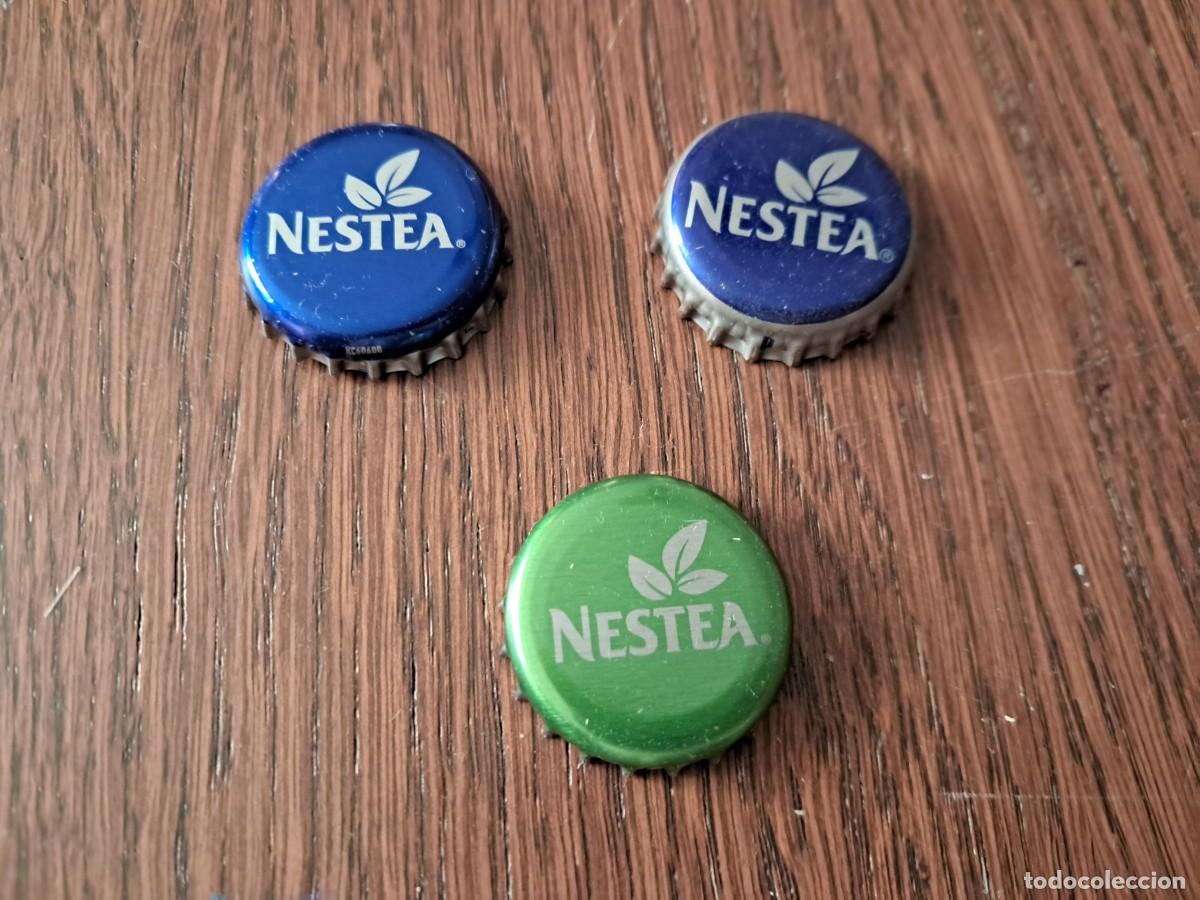 Coleccionismo de cervezas: lote de 3 chapas tap&oacute;n corona, refresco nestea.