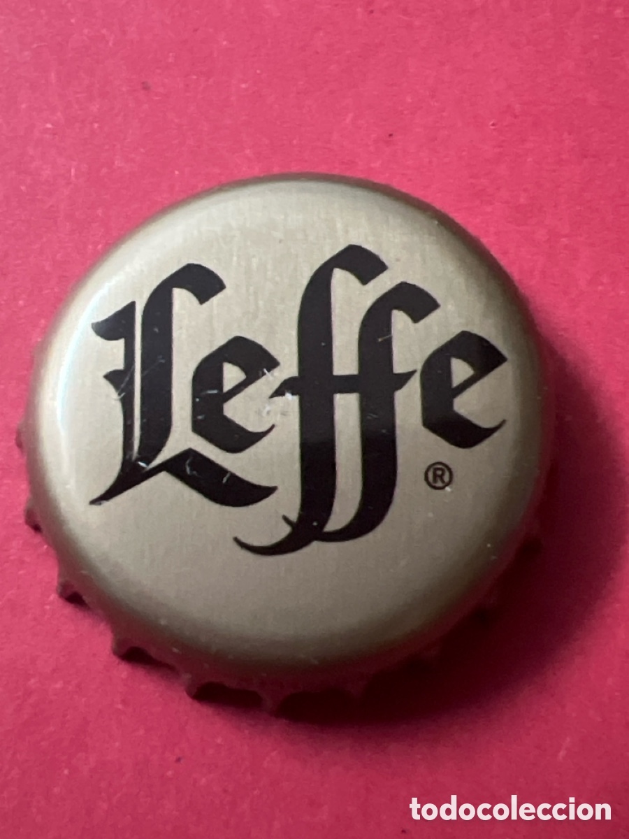 Coleccionismo de cervezas: T4/X147/31. TAPON CORONA CAPSULA CHAPA CERVEZA LEFFE (B&Eacute;LGICA)