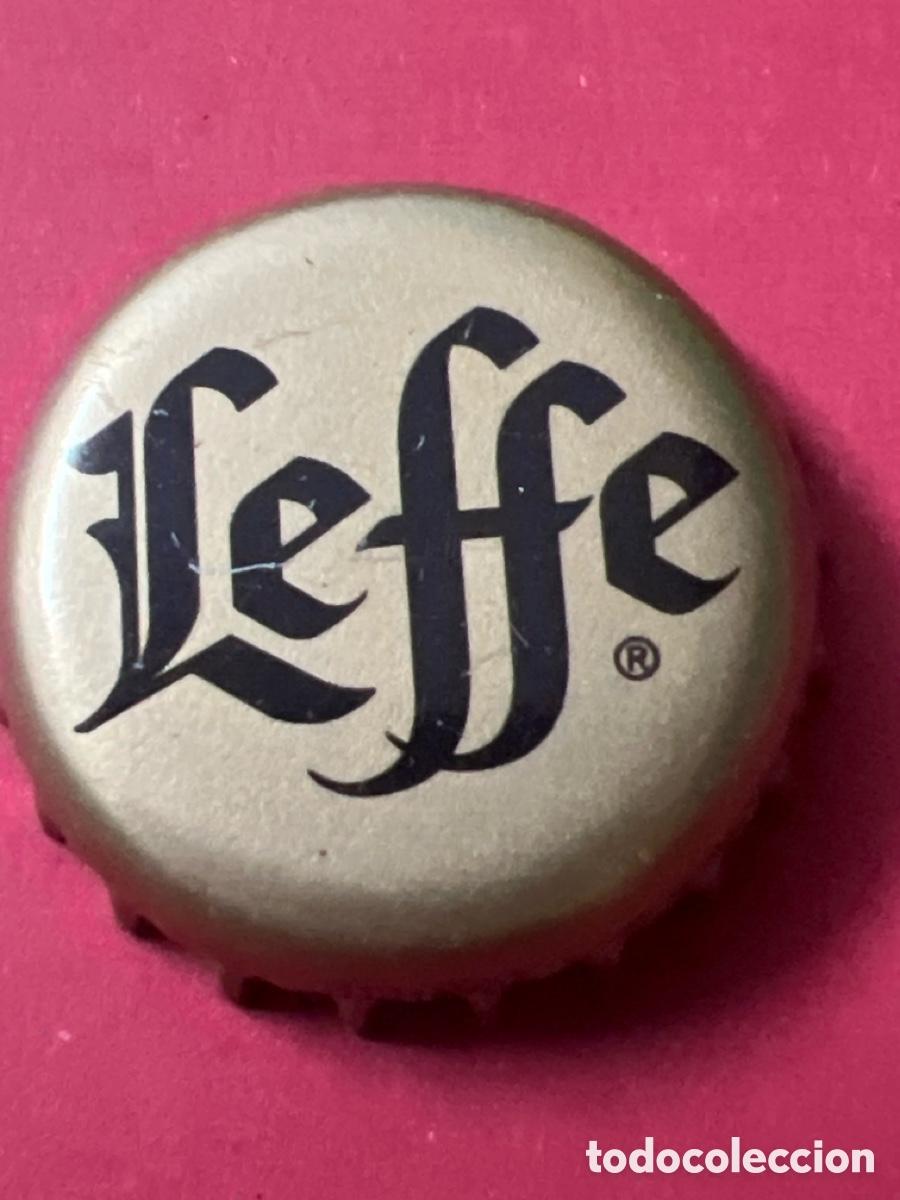Coleccionismo de cervezas: T4/X147/35. TAPON CORONA CAPSULA CHAPA CERVEZA LEFFE (B&Eacute;LGICA)