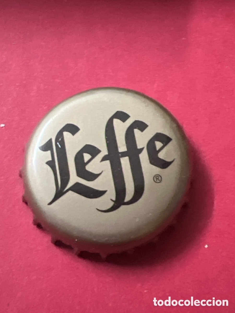 Coleccionismo de cervezas: T4/X146/O2. TAPON CORONA CAPSULA CHAPA CERVEZA LEFFE (B&Eacute;LGICA)