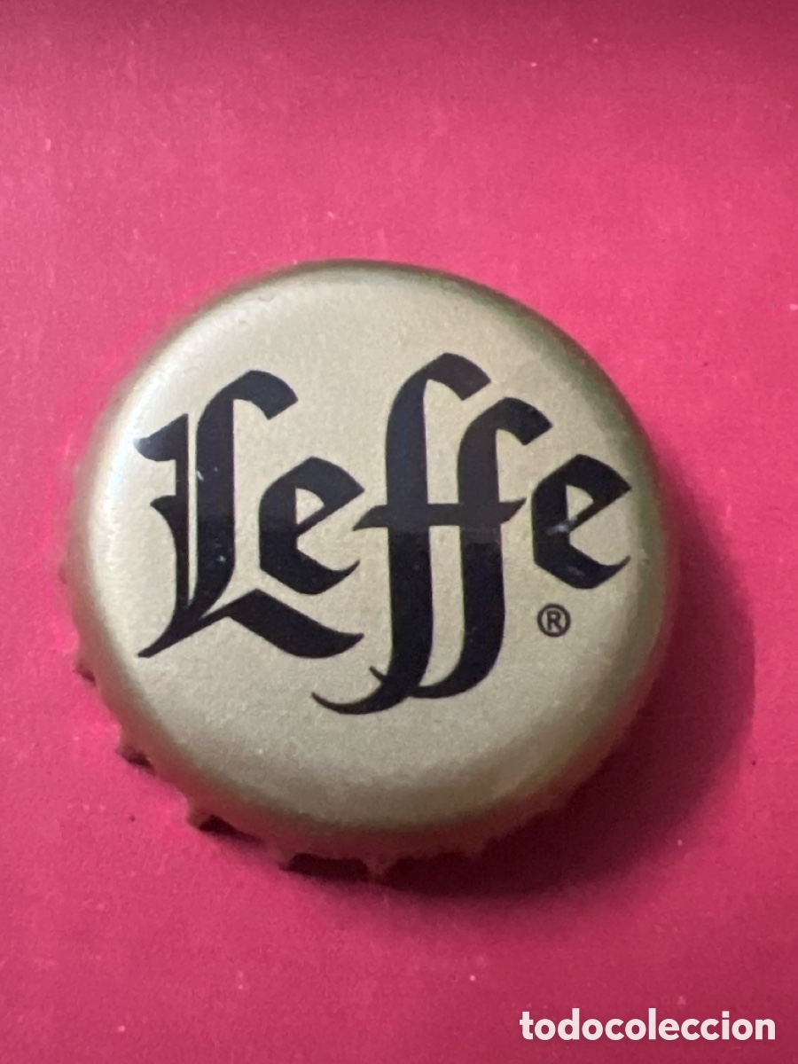 Coleccionismo de cervezas: T4/X145/A5. TAPON CORONA CAPSULA CHAPA CERVEZA LEFFE (B&Eacute;LGICA)