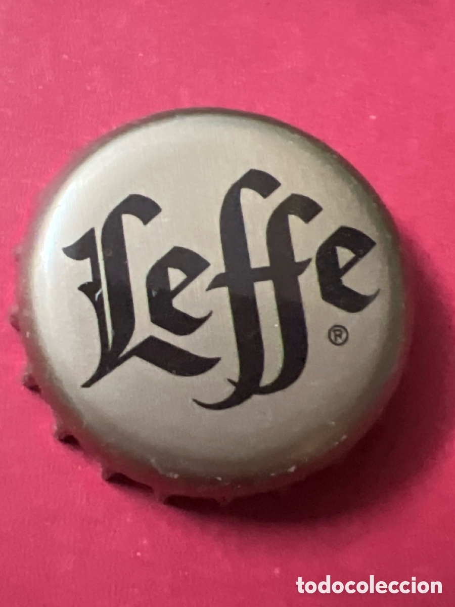 Coleccionismo de cervezas: T4/X145/B1. TAPON CORONA CAPSULA CHAPA CERVEZA LEFFE (B&Eacute;LGICA)