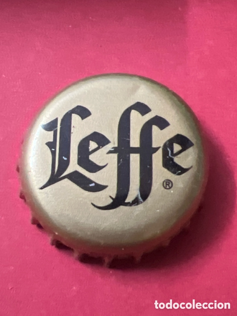 Coleccionismo de cervezas: T4/X145/B2. TAPON CORONA CAPSULA CHAPA CERVEZA LEFFE (B&Eacute;LGICA)