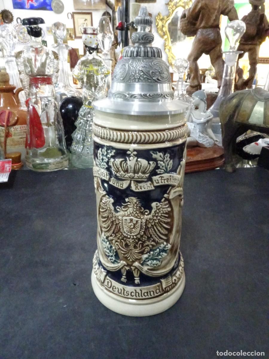 Coleccionismo de cervezas: JARRA CERVEZA ALEMANA Z&Ouml;LLER & BORN TAPA PELTRE RELIEVES 37 cm ALTO TECXX 559