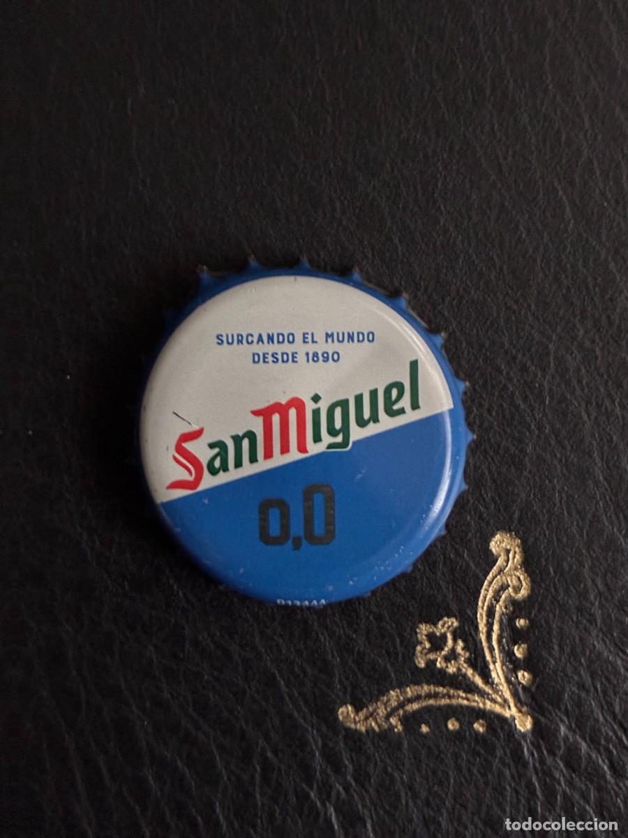 Coleccionismo de cervezas: CHAPA de cerveza SAN MIGUEL 0,0 SURCANDO EL MUNDO DESDE 1890 BOTTLE CAP tap&oacute;n BEER BIRRA