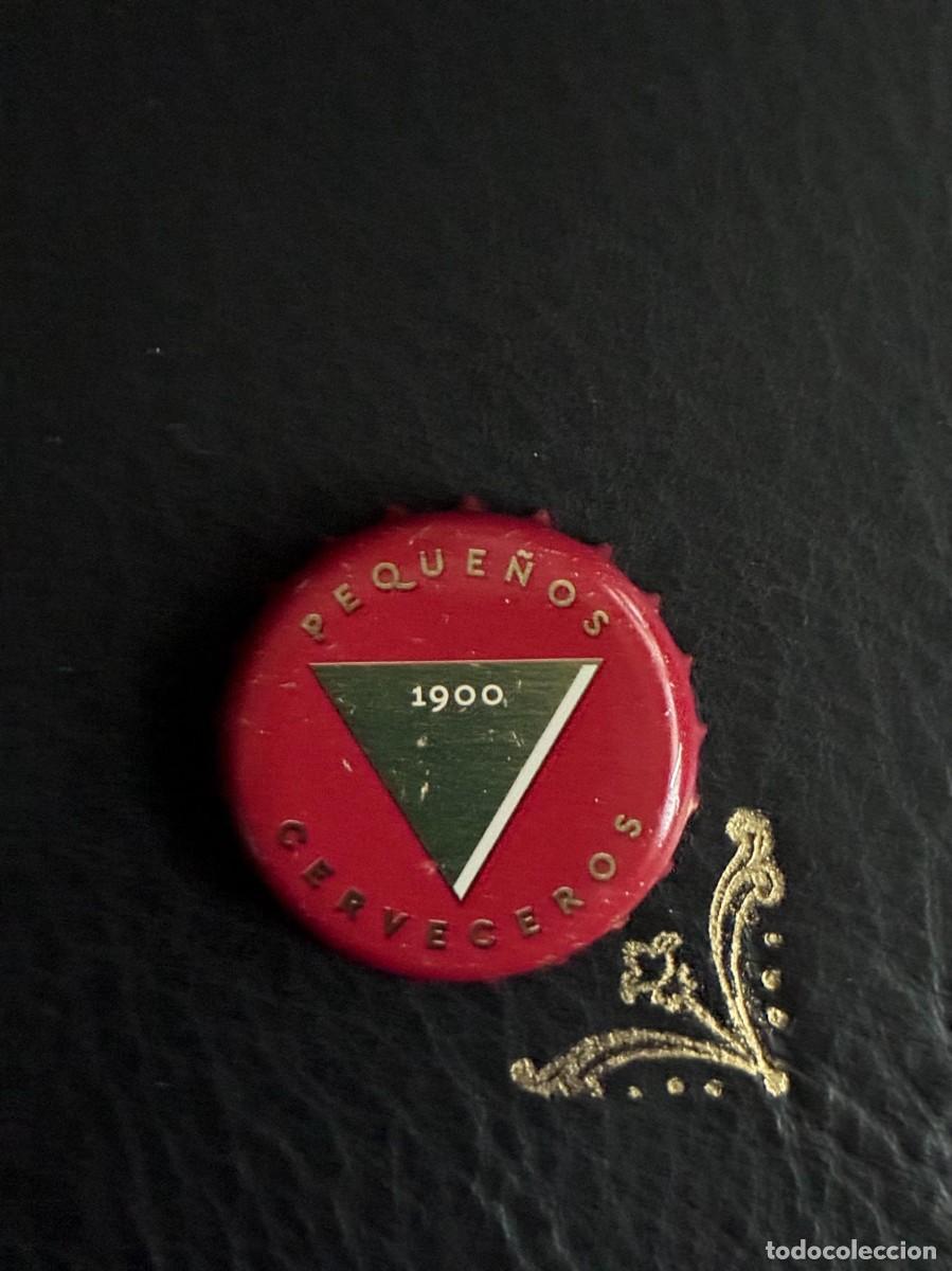 Coleccionismo de cervezas: Chapa de cerveza PEQUE&Ntilde;OS CERVECEROS ROJA VARIANTE, BOTTLE CAP usada beer birra