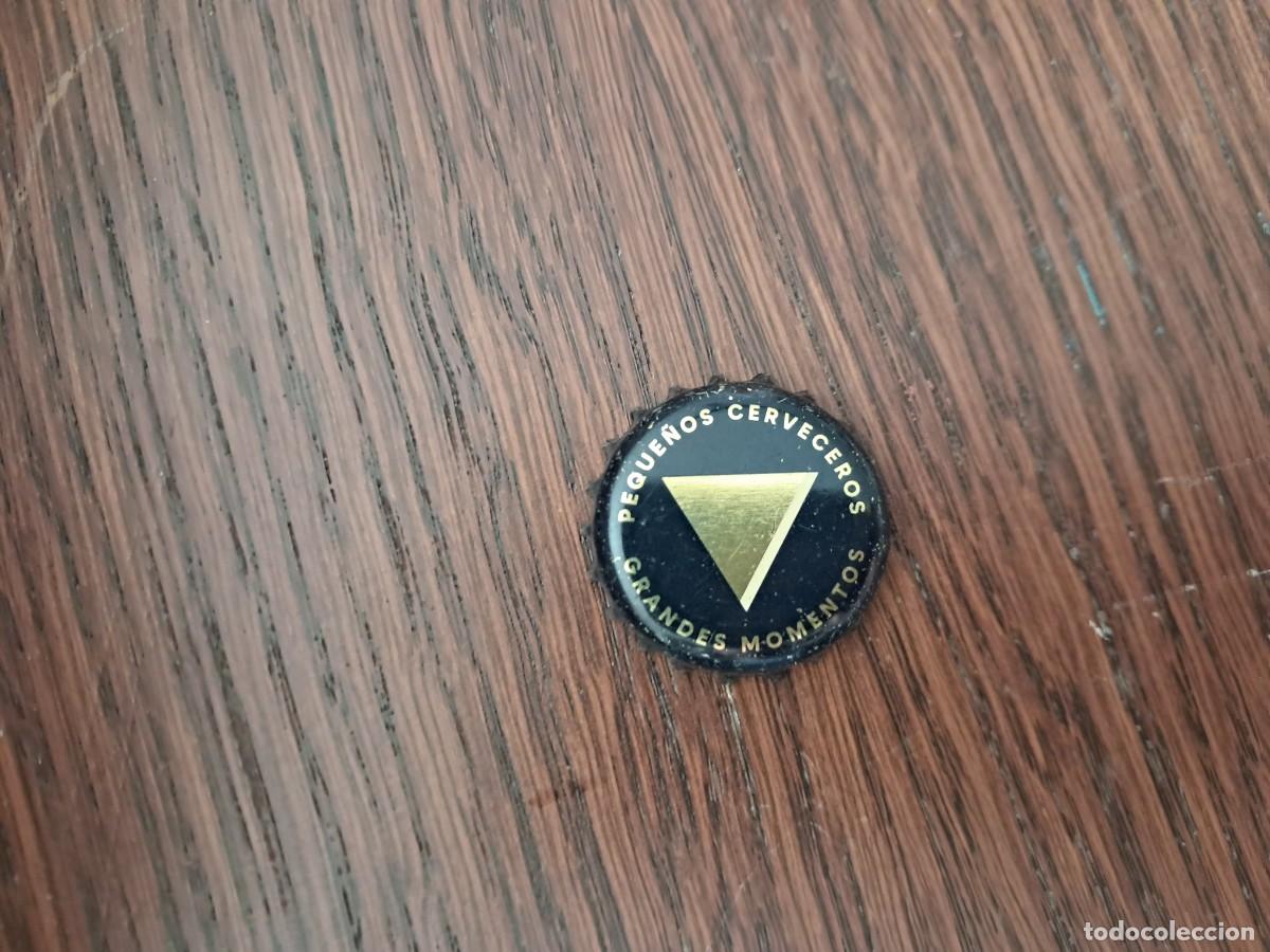 Coleccionismo de cervezas: Chapa tap&oacute;n corona de la cerveza, Ambar, negra.