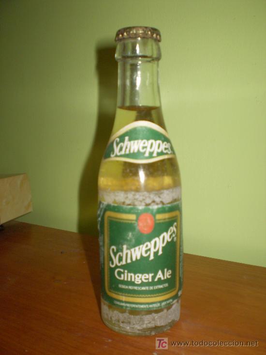 Coleccionismo de Coca-Cola y Pepsi: BOTELLA DE GINGER ALE DE SCHWEPPES. LLENA. - Foto 1