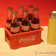Coleccionismo de Coca-Cola y Pepsi: 6 BOTELLAS DE COCA-COLA DE VIDRIO Y CAJA DE PLASTICO. Lote 27122532