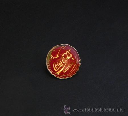 Collectionnisme de Coca-Cola et Pepsi: PIN DE COCA COLA MUSIC IMITANDO A CHAPA -- PUBLICIDAD COKE M&Uacute;SICA COCACOLA --