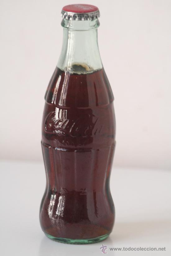 Collezionismo di Coca-Cola e Pepsi: Botella de Coca Cola cristal antiguo (llena). Medidas 18 cm de alto.