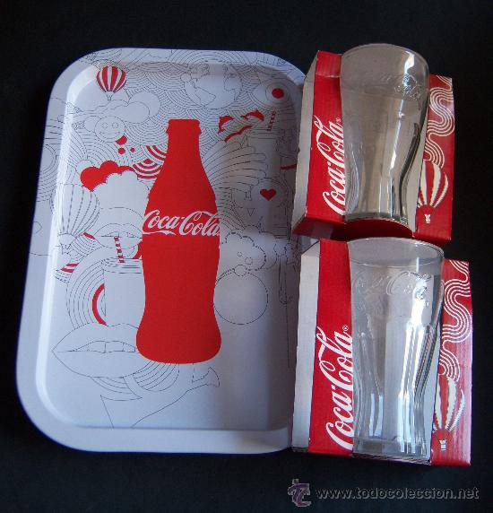 Collecting of Coca-Cola and Pepsi: Dos vasos + bandeja met&aacute;lica. Coca Cola. Coke