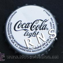 Coleccionismo de Coca-Cola y Pepsi: ANTIGUA CHAPA COCA COLA LIGHT ESPA&Ntilde;A BLANCA COKE EMBOTELLADA EN SEVILLA - BEBIDA - DIF&Iacute;CIL CONSEGUIR