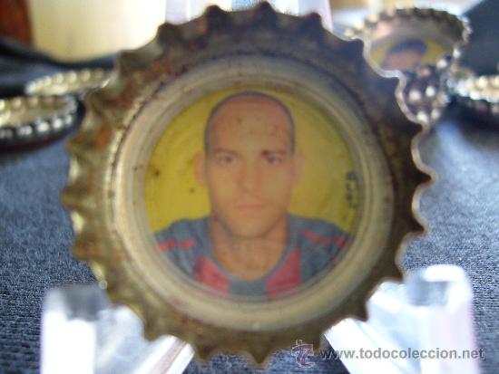 Collezionismo di Coca-Cola e Pepsi: Chapa de CocaCola. Jugador de F&uacute;tbol. F.C.Barcelona. Bar&ccedil;a.