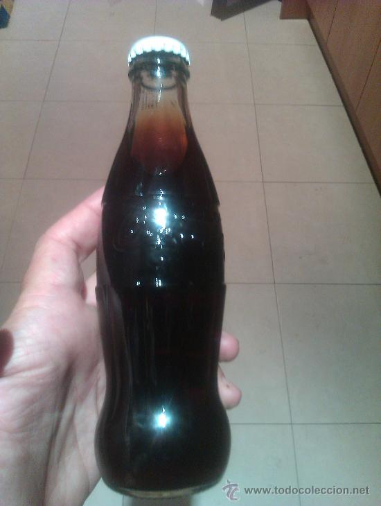 Collezionismo di Coca-Cola e Pepsi: Botella Coca Cola 25 cl (origen paises escandinavos ) letras en bajo relieve ver foto adjunta