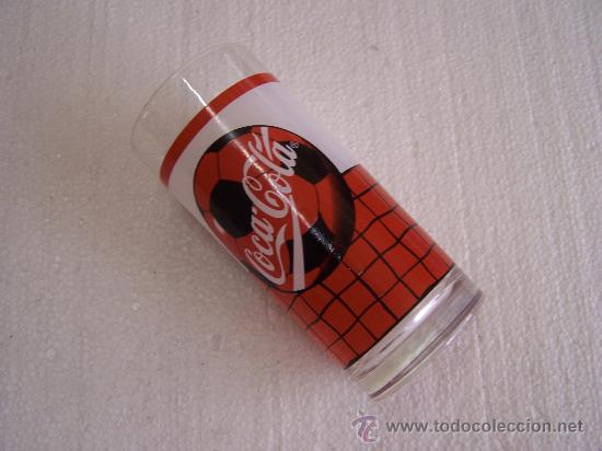Collecting of Coca-Cola and Pepsi: Vaso serigrafiado Coca-Cola motivo f&uacute;tbol