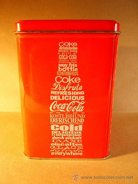 Sammeln von Coca-Cola und Pepsi: COCA COLA COKE U.S.A.-CAJA METALICA,DELICIOSA EN MUCHOS IDIOMAS-BOX RIGHT ANGLED METALLINE-1980/90 ?