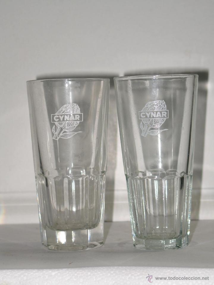 Coleccionismo de Coca-Cola y Pepsi: LOTE DOS VASOS CYNAR - Foto 1