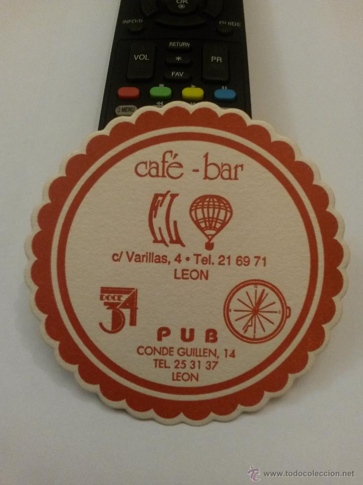 Collecting of Coca-Cola and Pepsi: Posavaso con a&ntilde;os cafe bar y pub en leon