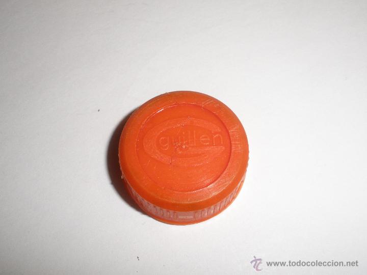 Collecting of Coca-Cola and Pepsi: TAPON PLASTICO DE ACEITE GUILLEN