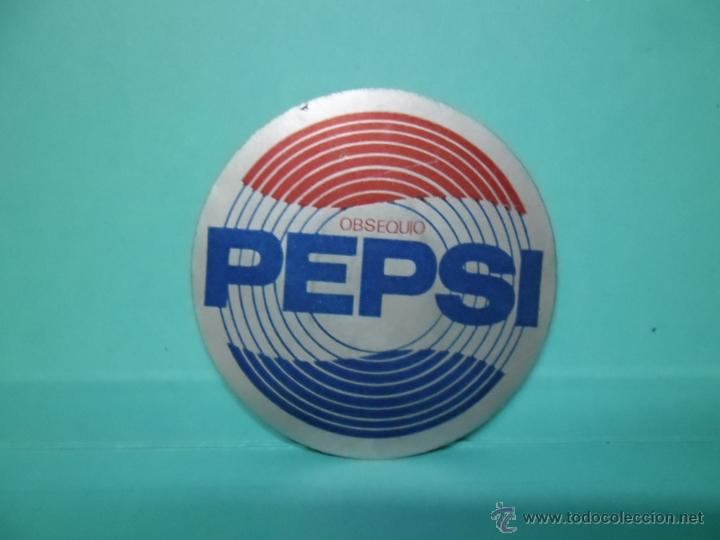 Collecting of Coca-Cola and Pepsi: OBSEQUIO PEPSI  - EN PAPEL 5CM DE DIAMETRO