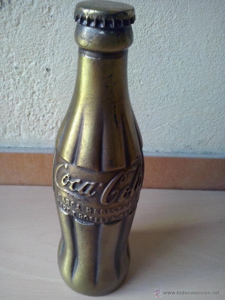 Coleccionismo de Coca-Cola y Pepsi: botella botellin dorada coca cola- 195 cms - Foto 2