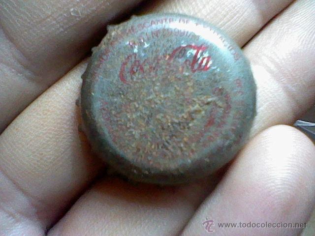 Colecionismo de Coca-Cola e Pepsi: antigua chapa Coca Cola con signos paso tiempo fotos