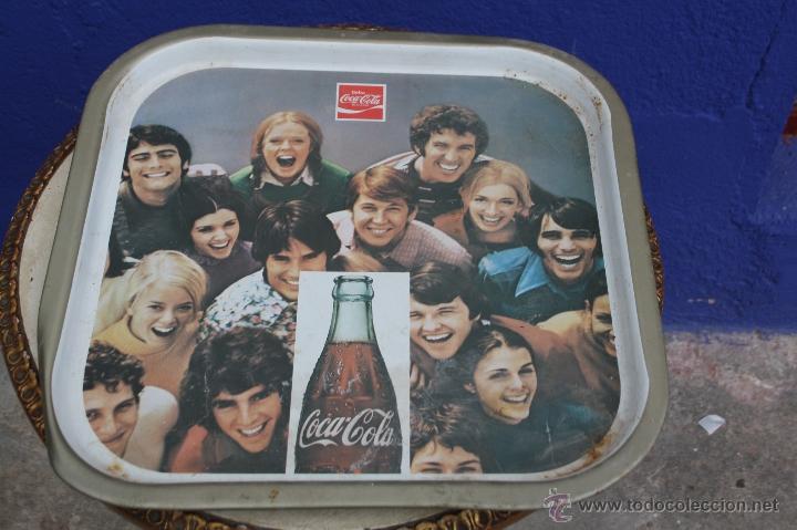 Colecionismo de Coca-Cola e Pepsi: BANDEJA VINTAGE DE COCA COLA ANTIGUA 35 X 35 DE MEDIDAS PUBLICIDAD AL DORSO DE TACORISA