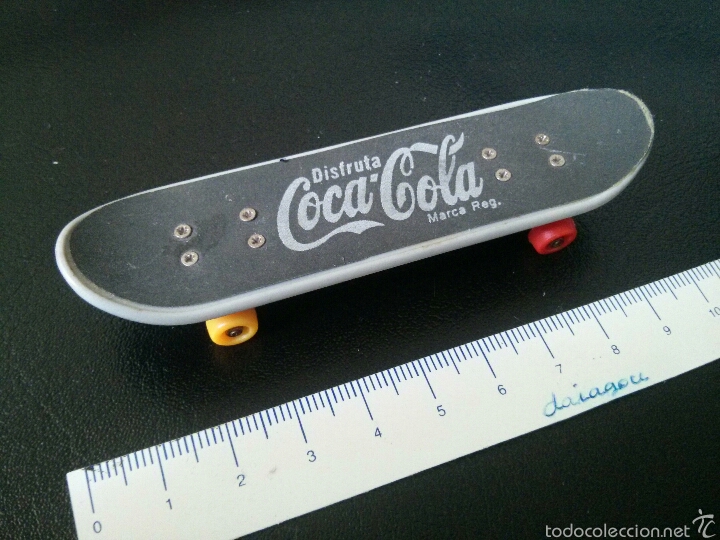 Collectionnisme de Coca-Cola et Pepsi: Peque&ntilde;o patinete. Coca cola. Fingerskate