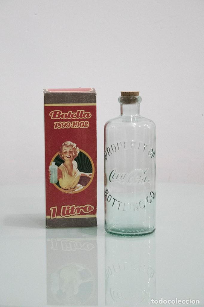 Coleccionismo de Coca-Cola y Pepsi: R&eacute;plica botella 1L cristal - Foto 1