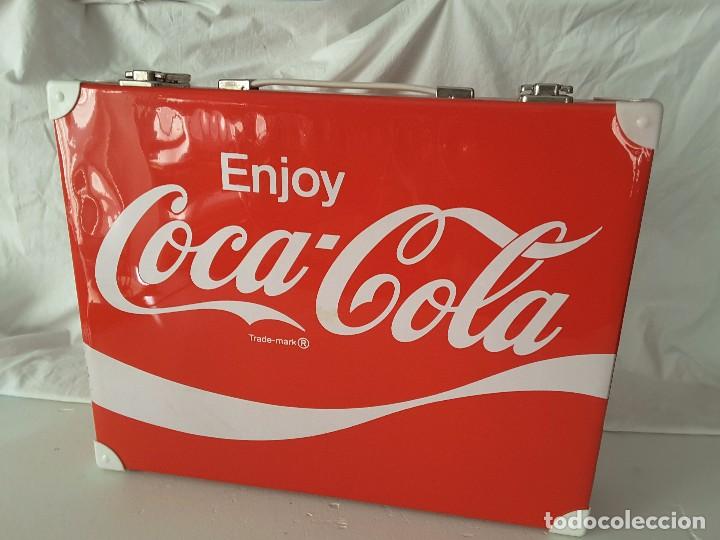 Coleccionismo de Coca-Cola y Pepsi: Malet&iacute;n Coca-Cola, 1970 - Foto 2